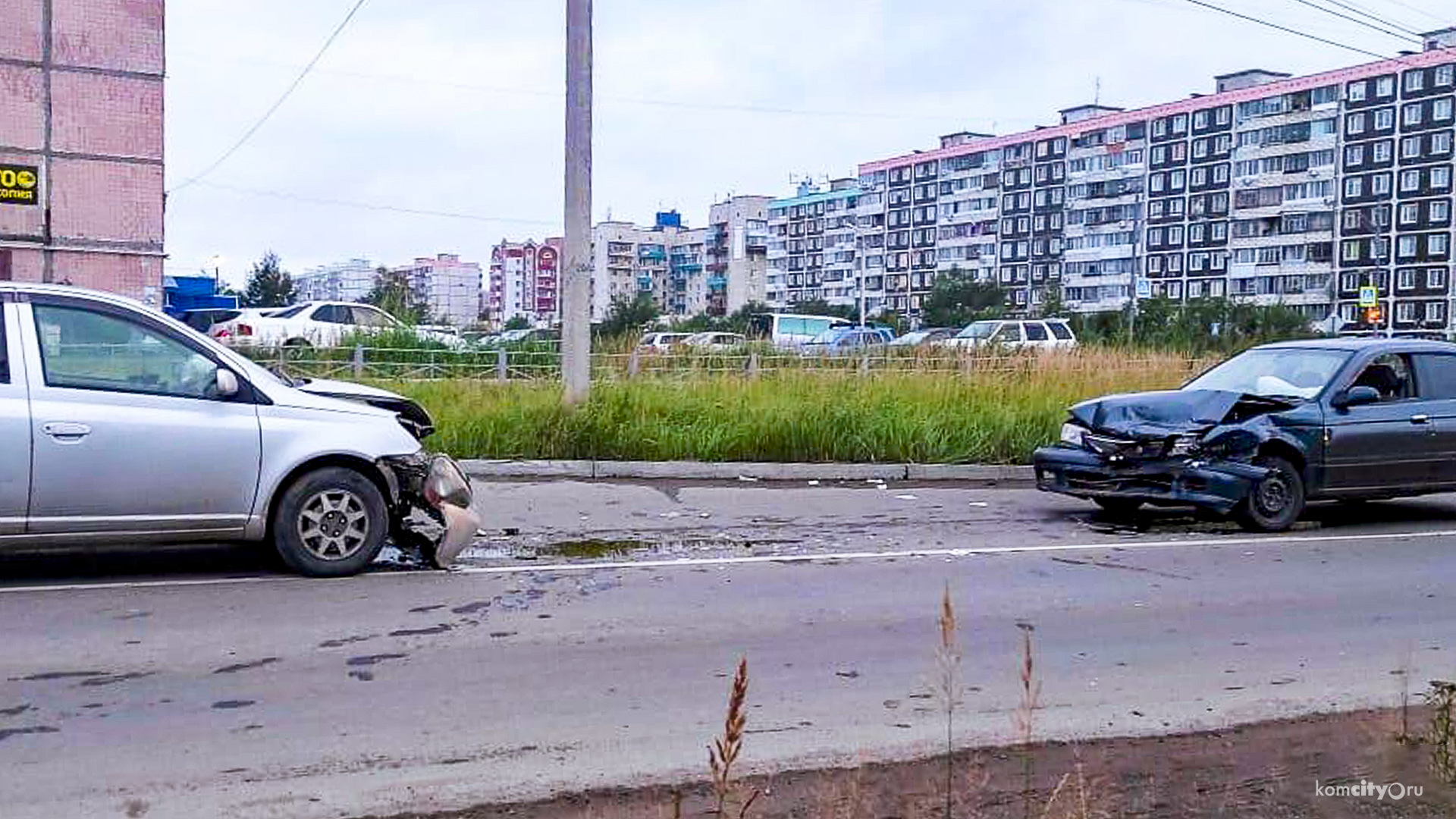 Водитель заболтался и выехал на встречку, четверо пострадали