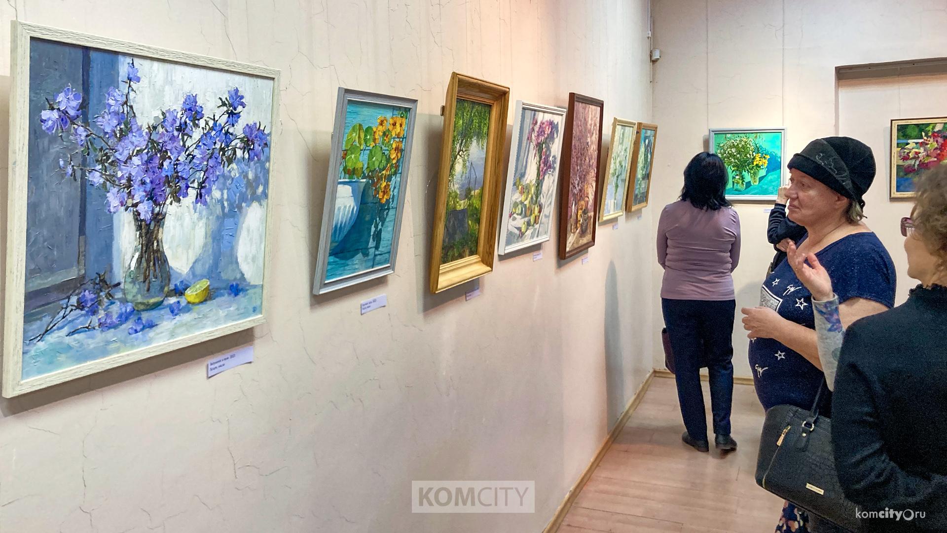 Деревенскую жизнь представила на персональной выставке художница Ольга Бескровная