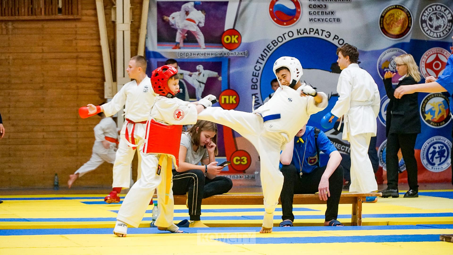 Городские соревнования по всестилевому карате собрали три сотни бойцов