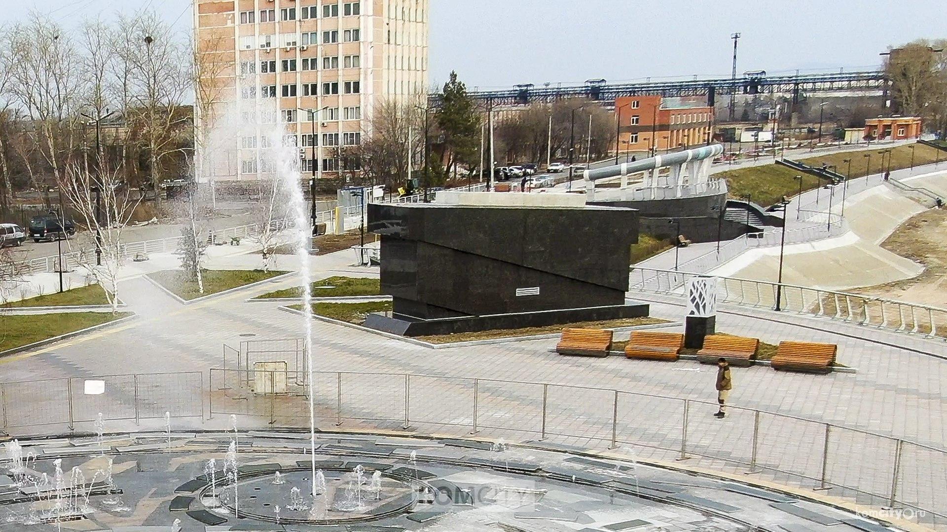 Постамент на обновлённой Набережной пока будет пустовать — памятник «Лыжнику» передумали переносить