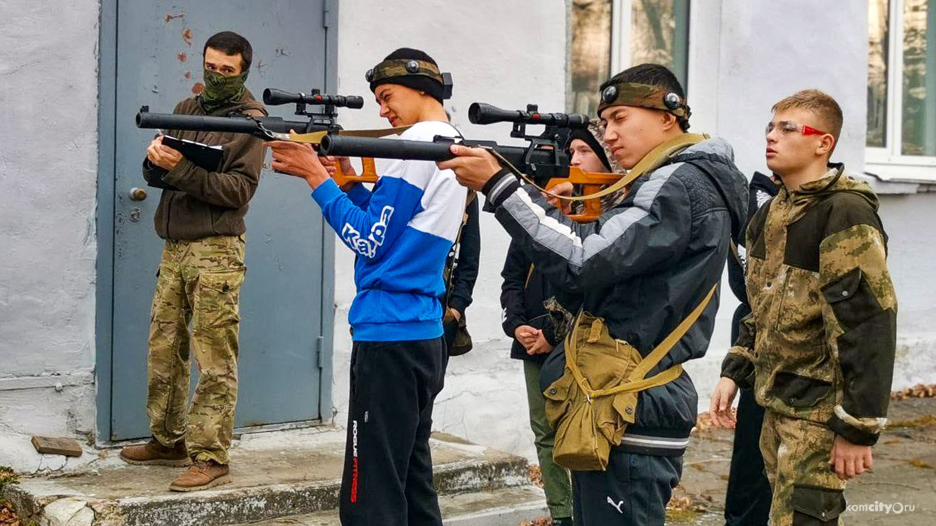 Дети из школы 37 продемонстрировали лучшую военную подготовку в городской военно-спортивной игре «Ракета»