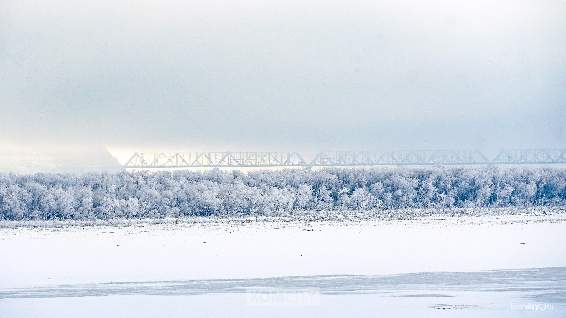 Очень холодно, зато красиво — Фоторепортаж заиндевелого комсомольского утра