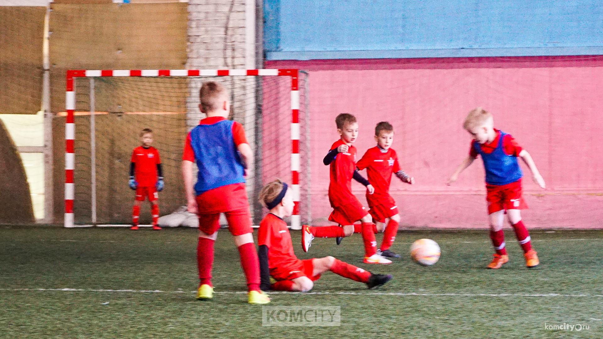 Футбольный детский турнир собрал команды Комсомольска, Ванино и Хабаровска