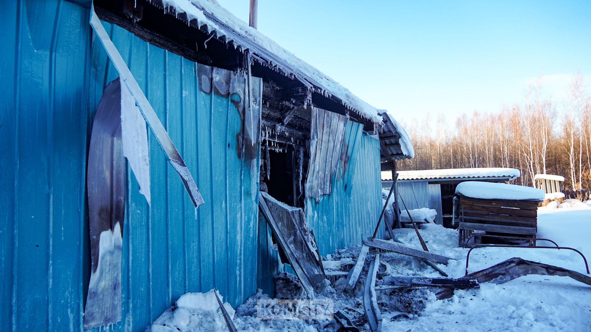 Очередной пожар, лишивший многодетную семью всех вещей и крова — этой ночью в Селихино сгорел дом
