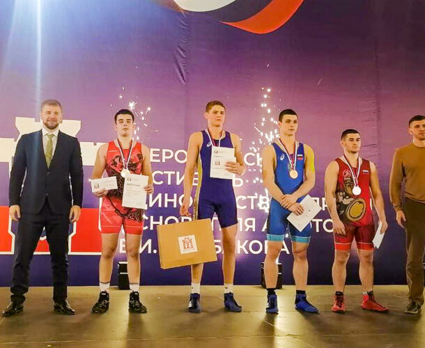 Комсомольчанин стал серебряным призёром всероссийских соревнований по греко-римской борьбе