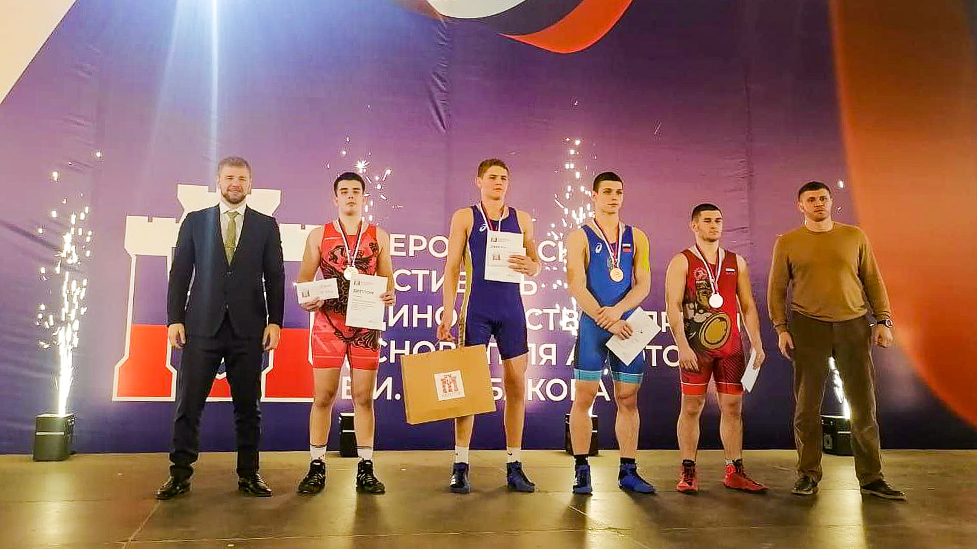 Комсомольчанин стал серебряным призёром всероссийских соревнований по греко-римской борьбе