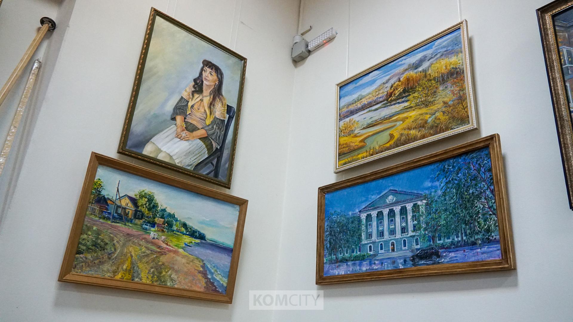 Городские пейзажи и натюрморты представлены на персональной выставке Татьяны Аистовой в Художественном музее