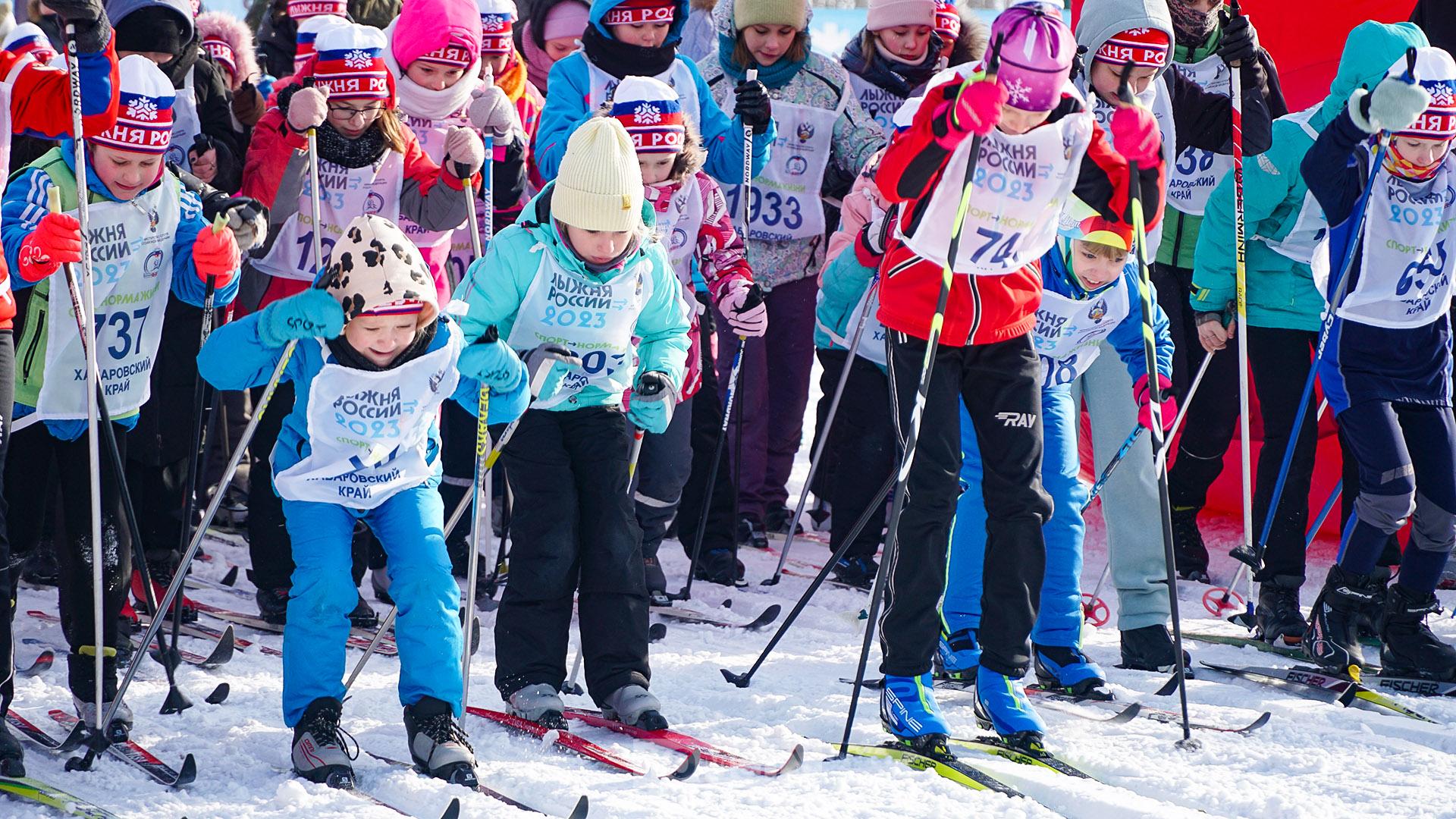 Почти 2 тысячи человек приняли участие в «Лыжне России» на Снежинке