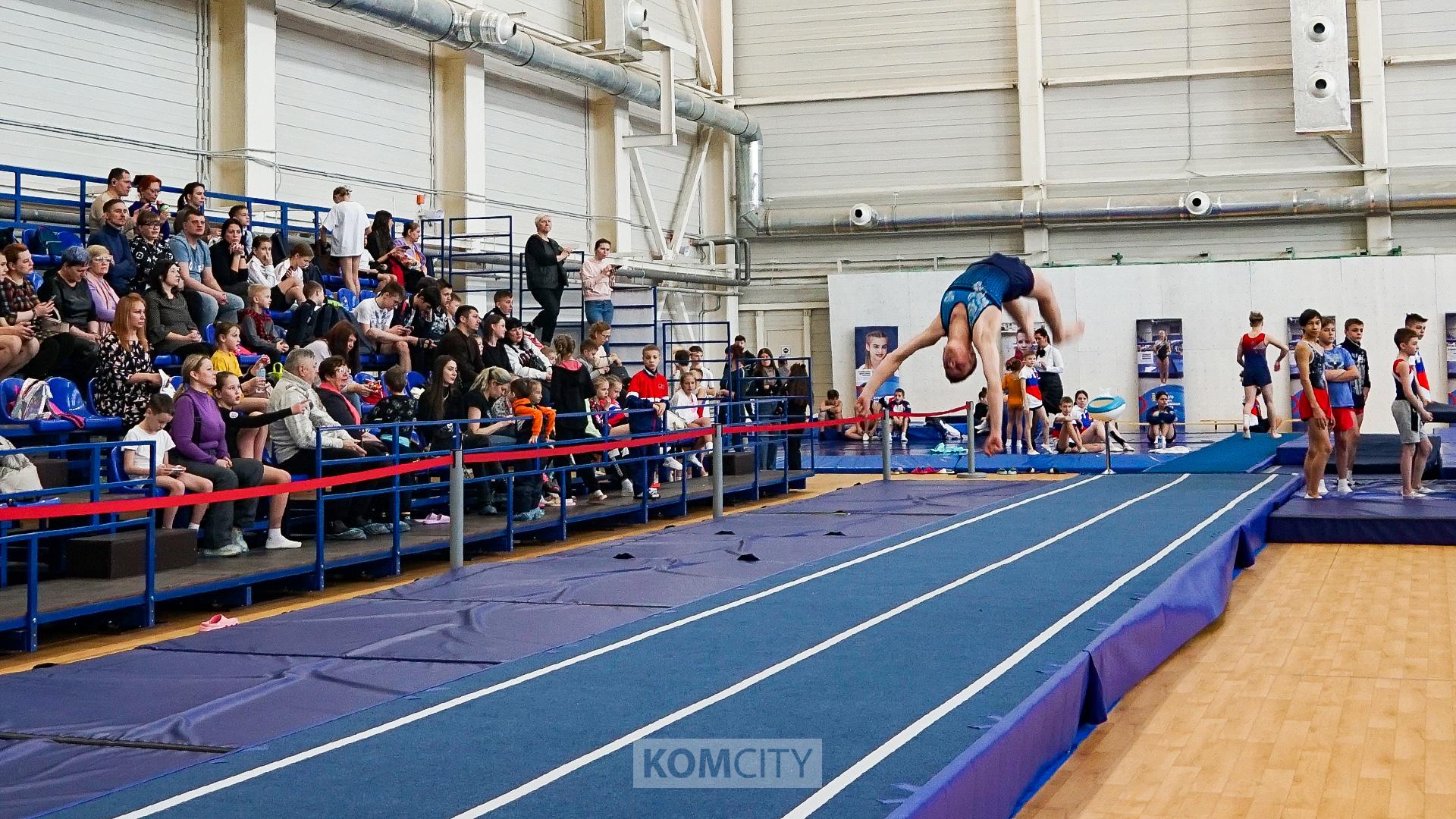 Дальневосточные соревнования по прыжкам на батуте стартовали в Комсомольске