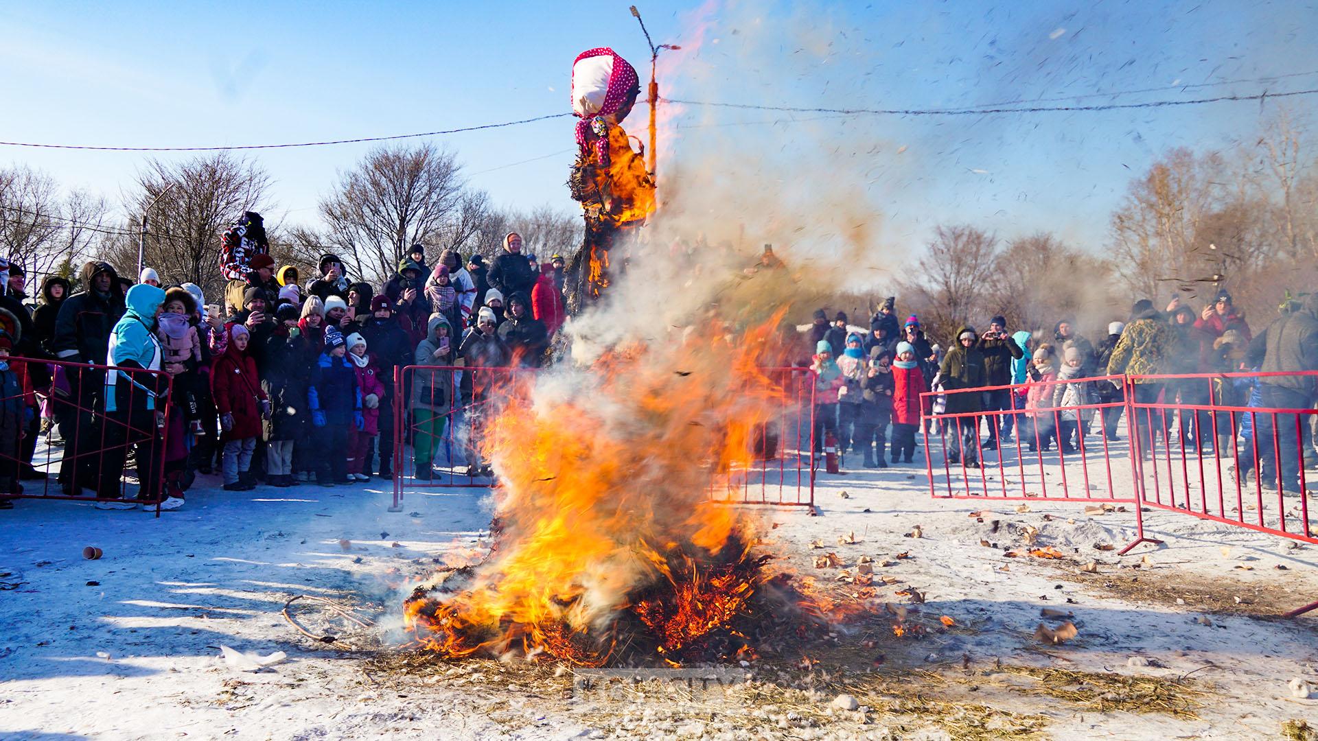 Игра с огнём — Автомасленицу отпраздновали в Силинском парке
