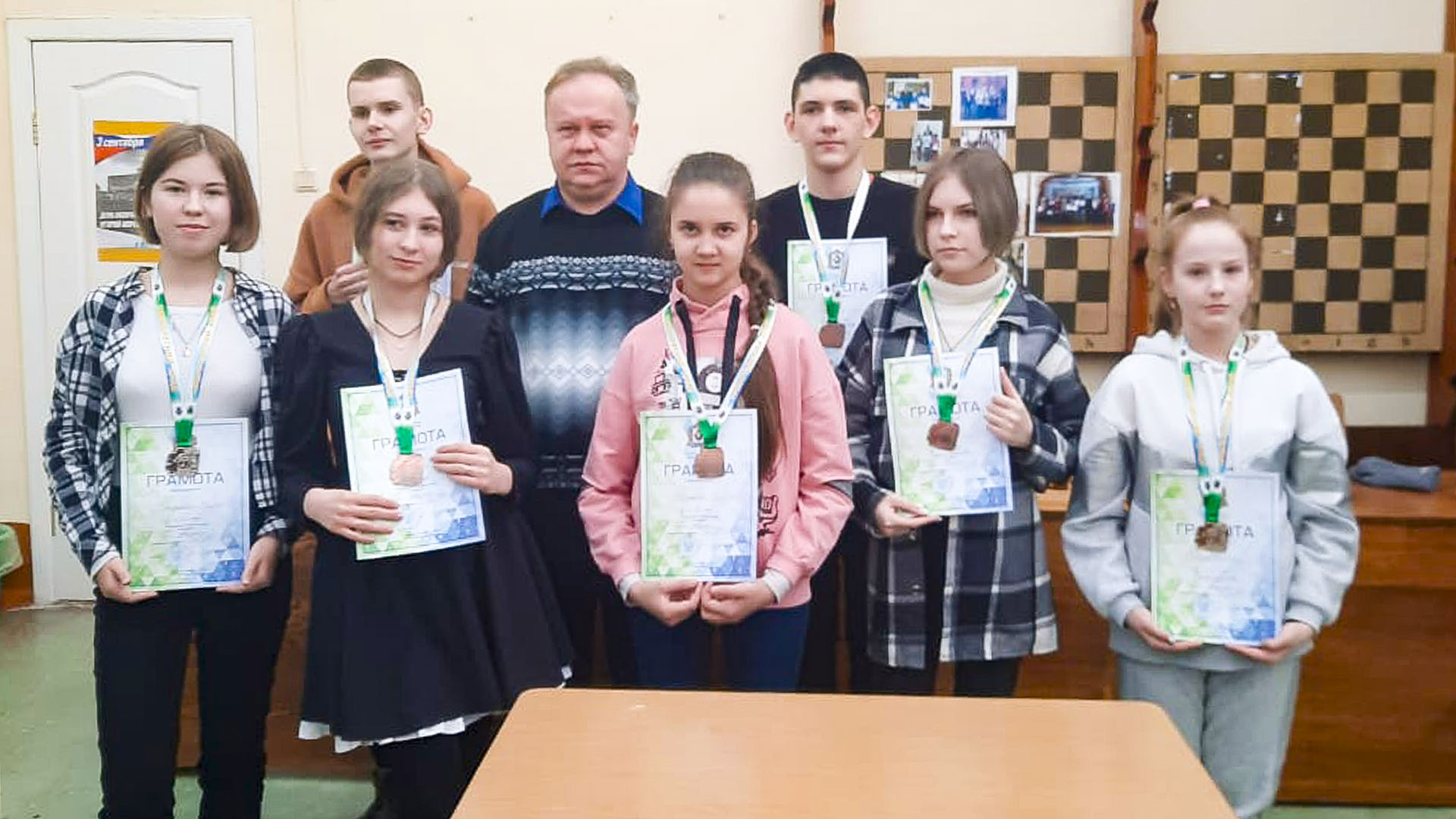 Комсомольчане стали призёрами краевых соревнований по шахматам