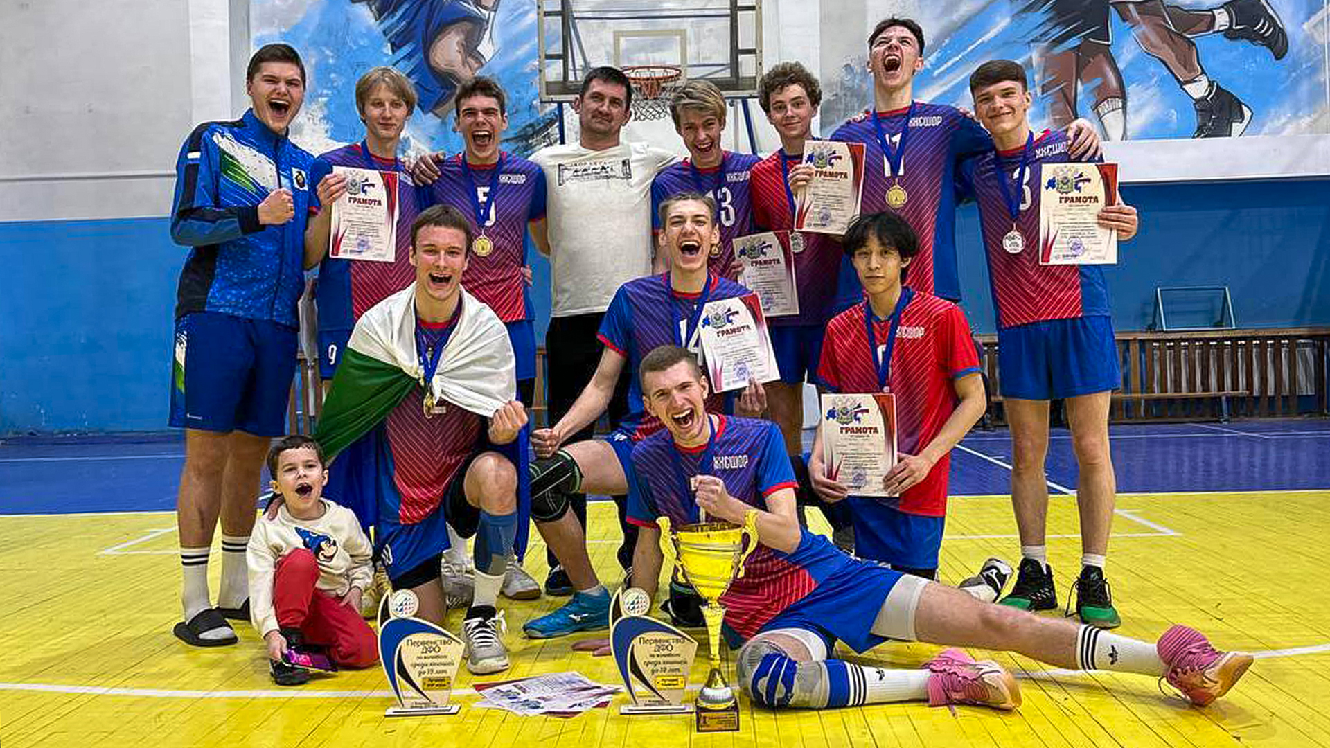 Комсомольчанин в составе сборной края стал победителем дальневосточного первенства по волейболу