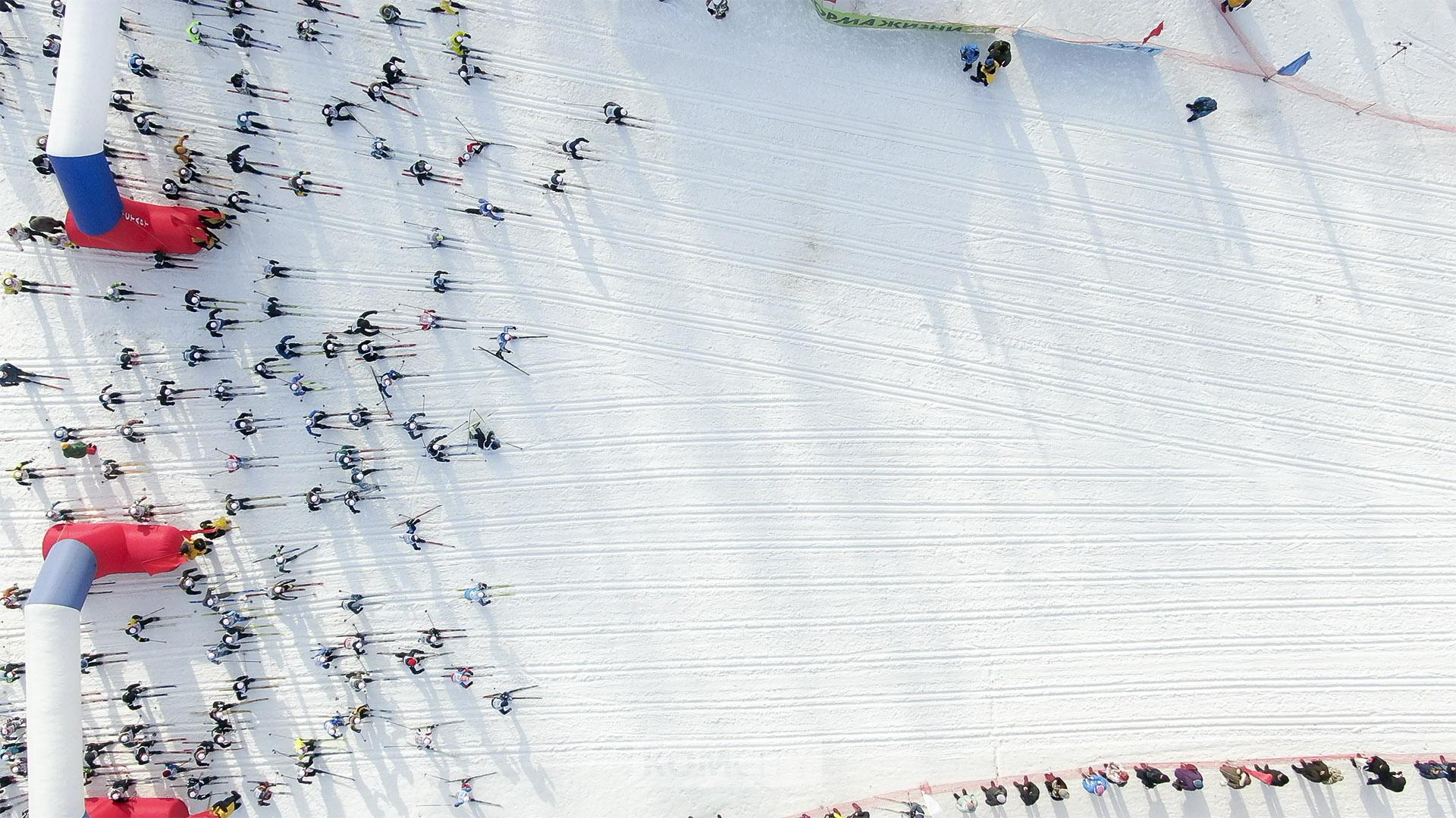 Почти 2 тысячи человек приняли участие в «Лыжне России» на Снежинке