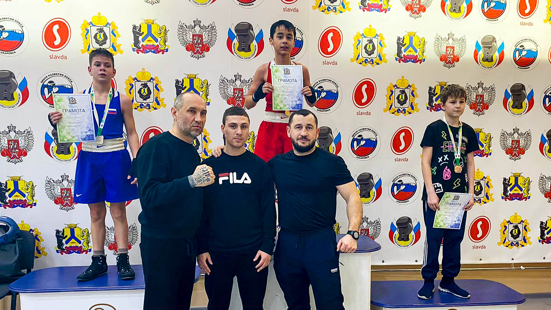 Юные боксёры из Комсомольска стали победителями краевого первенства