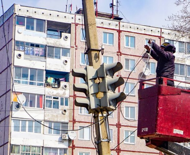 Три светофорных объекта отключат завтра в Комсомольске