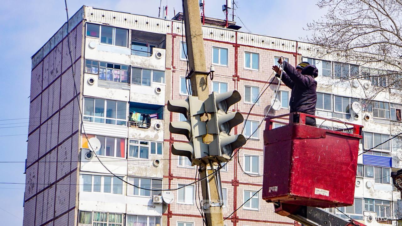 Три светофорных объекта отключат завтра в Комсомольске