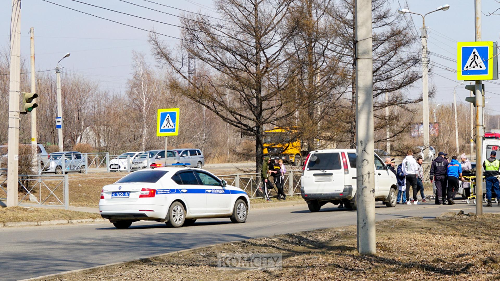 Дополнительную пешеходную фазу добавили светофору на перекрёстке Комшоссе — Базовая