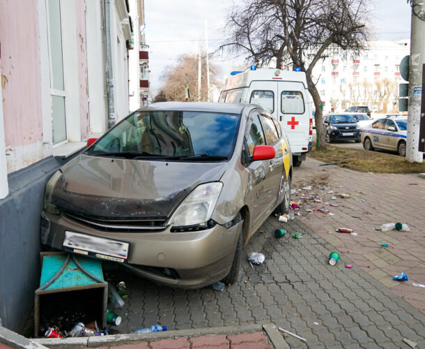 Два похожих ДТП на выходных произошли из-за резкого ухудшения самочувствия водителей