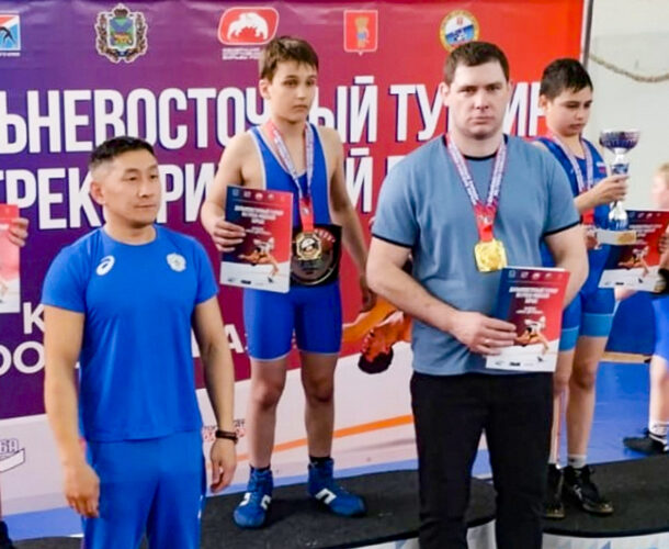 Комсомольчане стали призёрами дальневосточного турнира по греко-римской борьбе