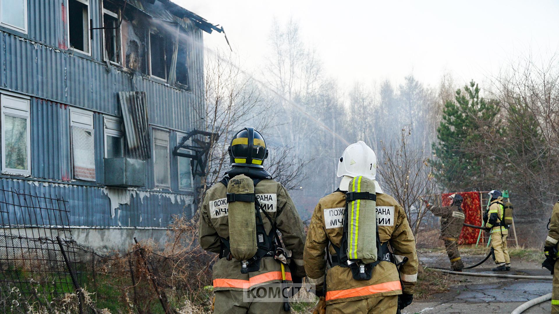 Двое маленьких детей погибли при пожаре в Берлине, их отцу удалось спастись