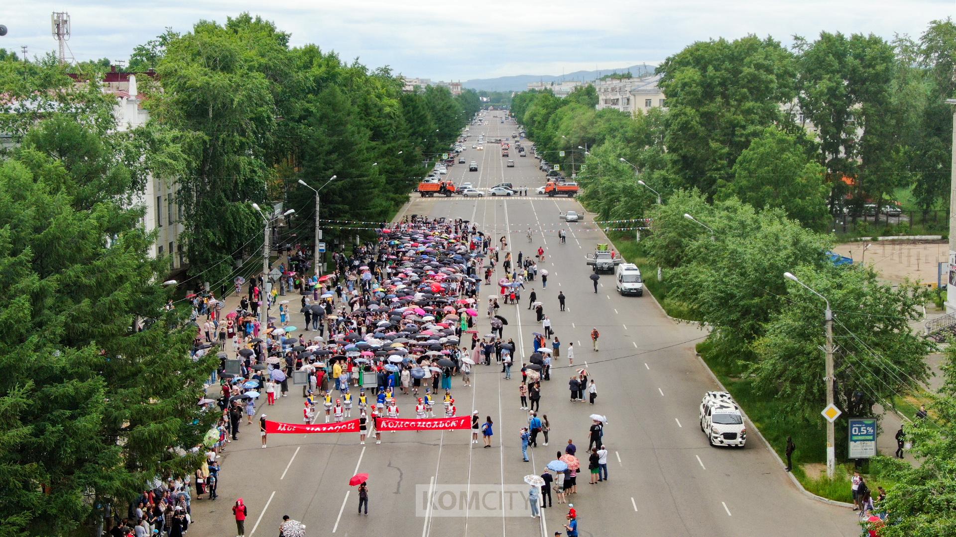 Аллею Труда и проспект Мира перекроют завтра из-за шествия выпускников