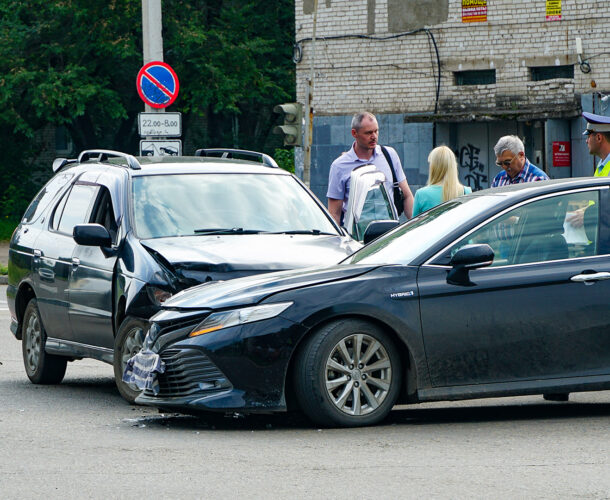 Один человек пострадал в столкновании на Аллее Труда — Октябрьском 