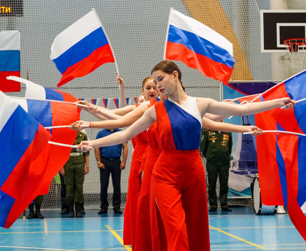 Праздник в честь Дня флага устроили в Комсомольске