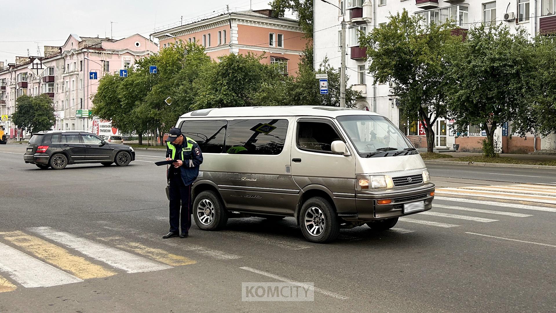 Сбитая на пл. Ленина пожилая женщина получила тяжёлую травму 