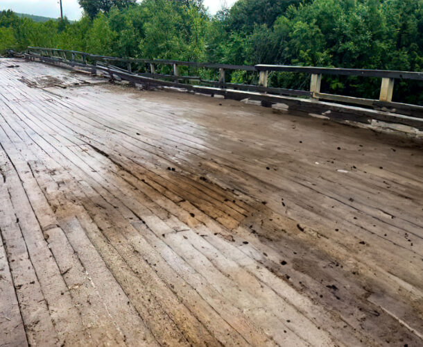 Аварийный мост на трассе Селихино — Николаевск починили, движение восстановлено в полном объёме