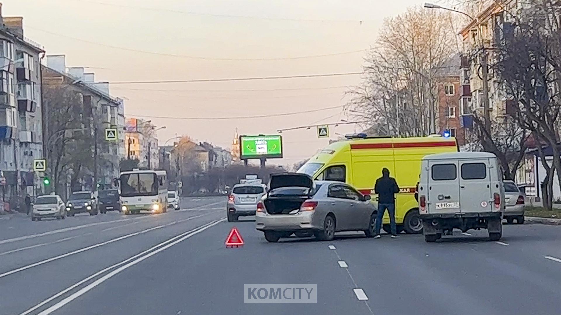 Водитель «скорой» устроил ДТП на Ленина, и есть интересный нюанс