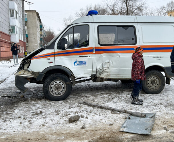 Машина Газпрома, столкнувшаяся с Хондой на Аллее Труда, ехала со спецсигналами на красный