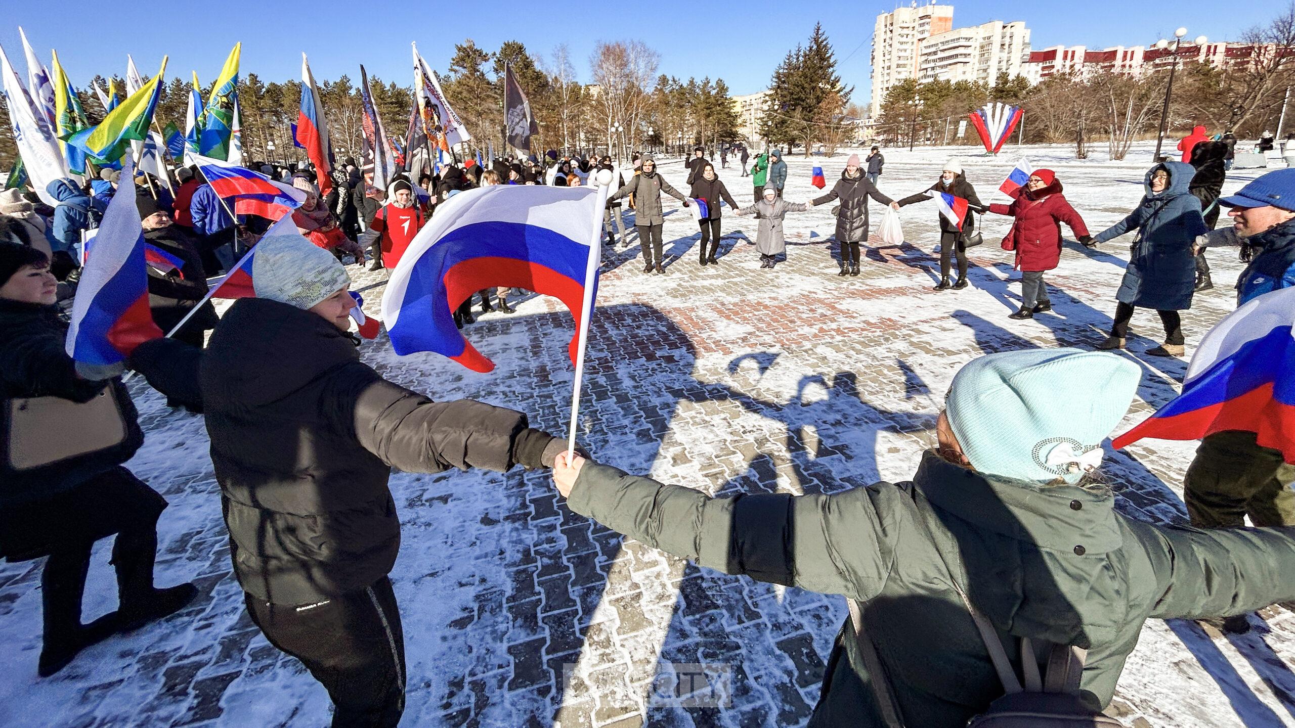 На Театральной площади отпраздновали День народного единства