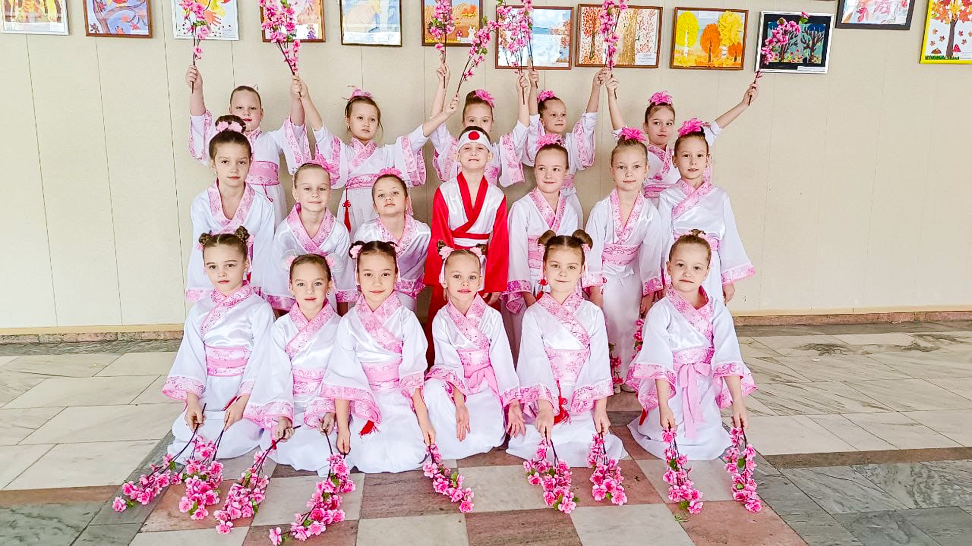 Танцоры из Комсомольска отличились на всероссийском конкурсе «Ru-танцы»