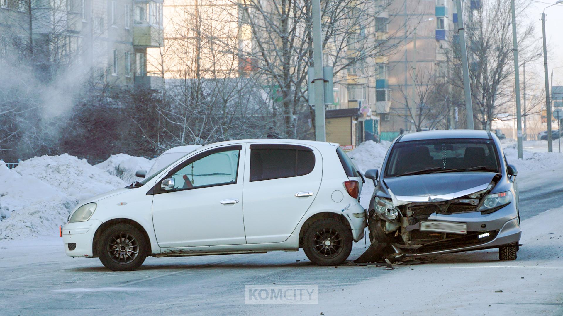 В столкновении на Юбилейной пострадала водитель Витца