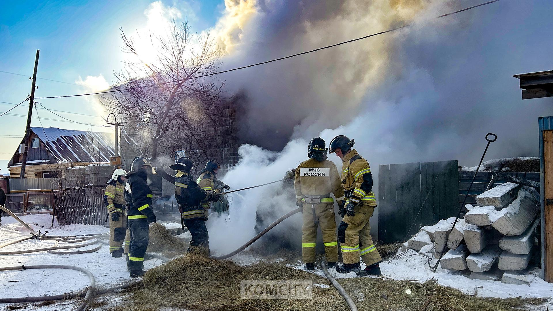 В посёлке Победа пожарные спасли от огня дом и животных 