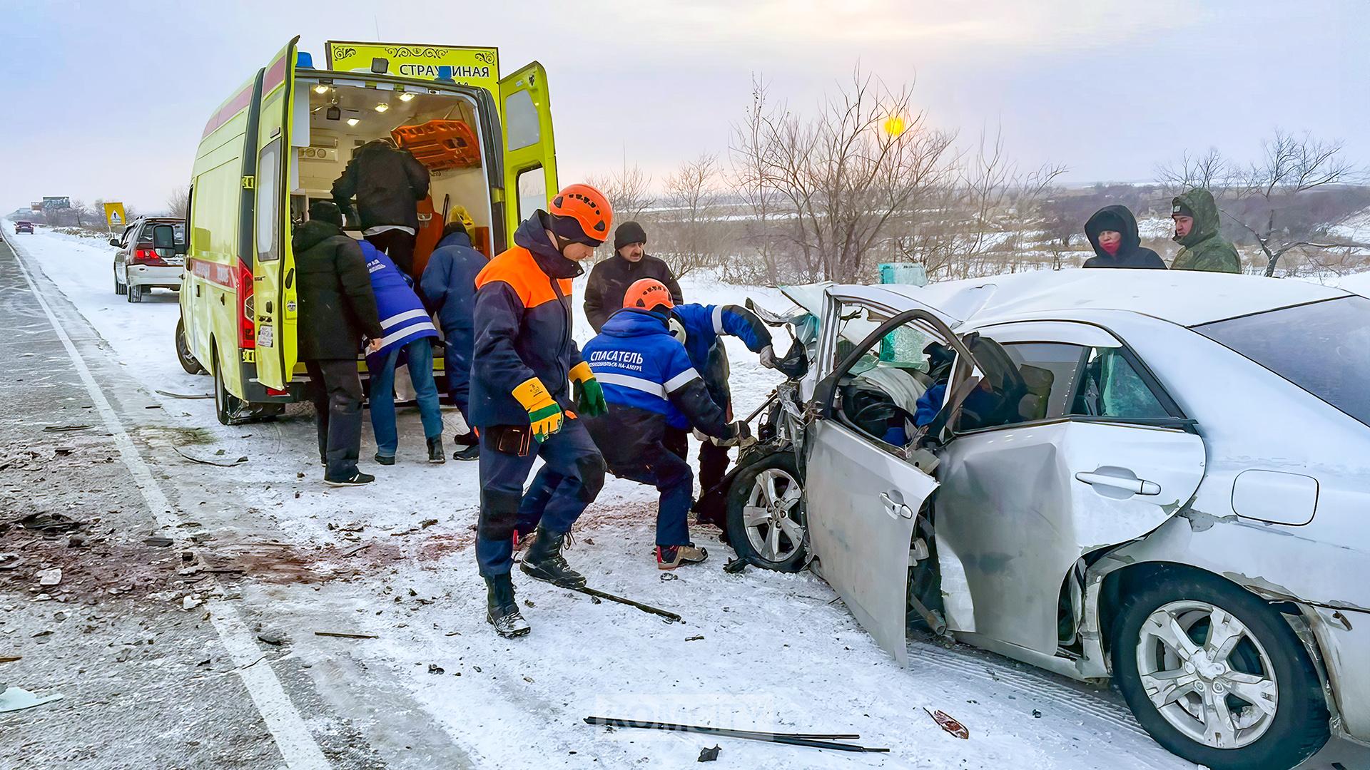 Три человека пострадали в ДТП на Амурском шоссе