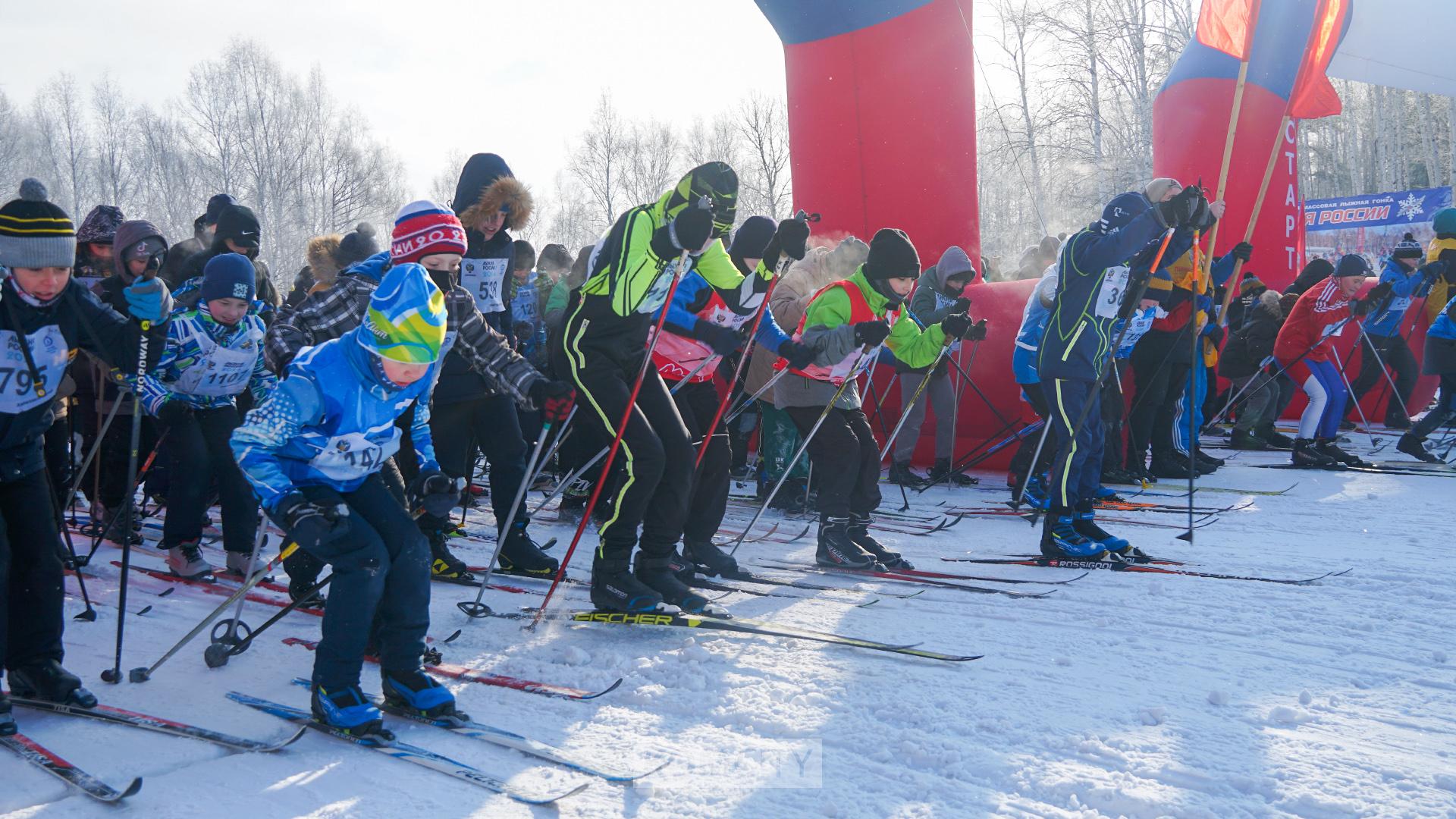 2000 лыжников и одна собака — В Комсомольске прошла массовая гонка «Лыжня России»