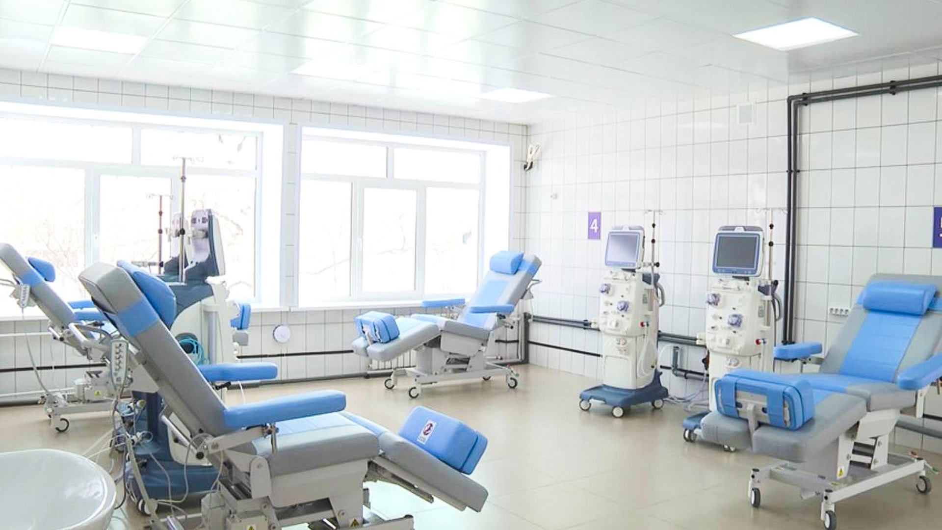 10 аппаратов для гемодиализа получила больница им. Шевчук