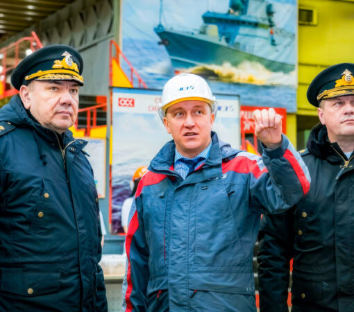 Главком ВМФ России посетил судостроительный завод