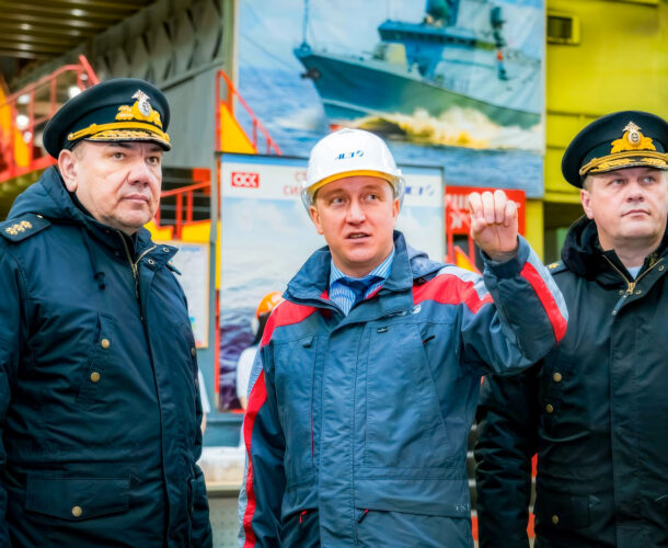 Главком ВМФ России посетил судостроительный завод