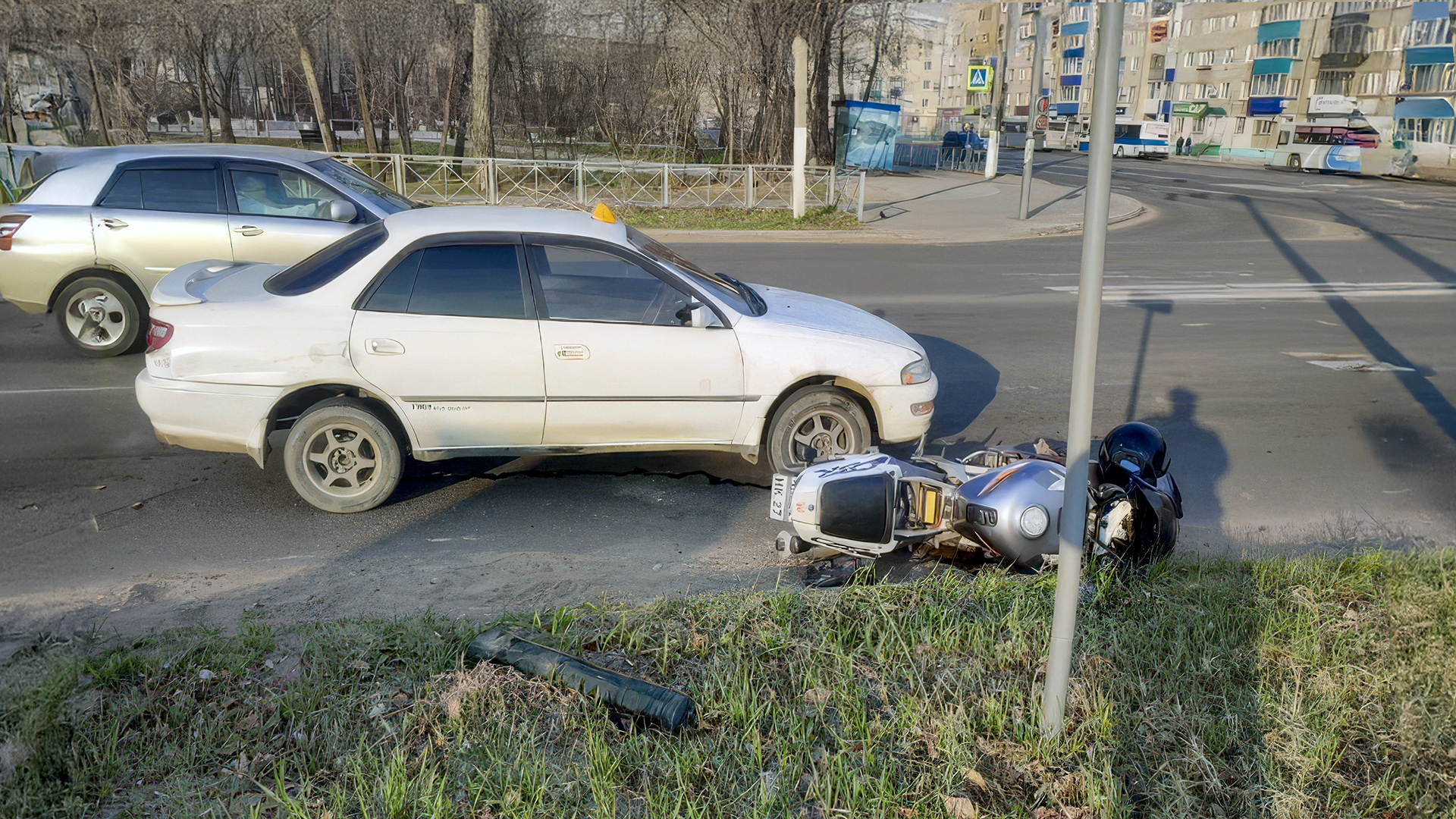 Нетрезвый мотоциклист утроили аварию на Кирова — Ленина
