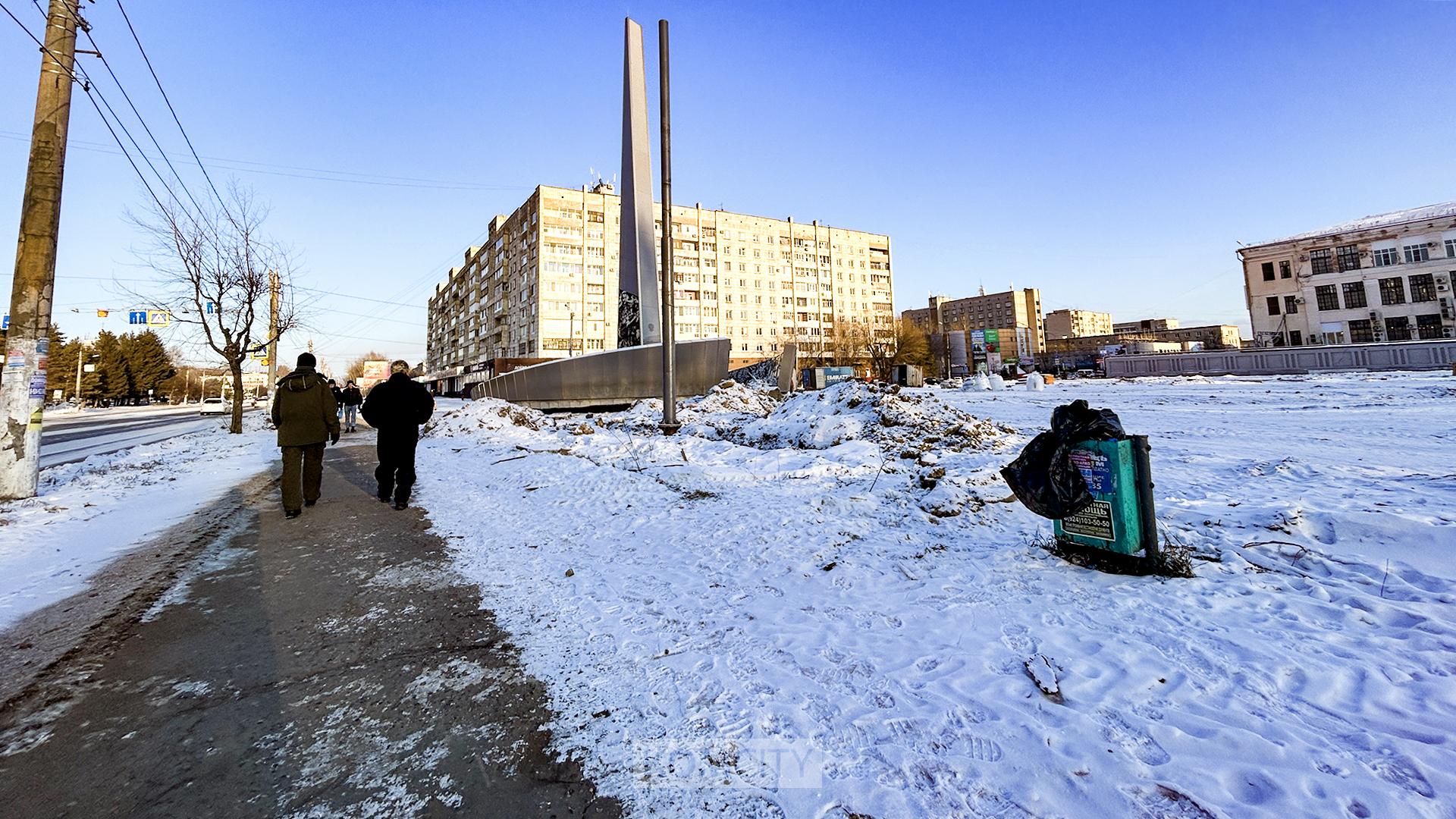 В этом году приведут в порядок тротуары на площади Металлургов и вдоль Сквера трудовой доблести 