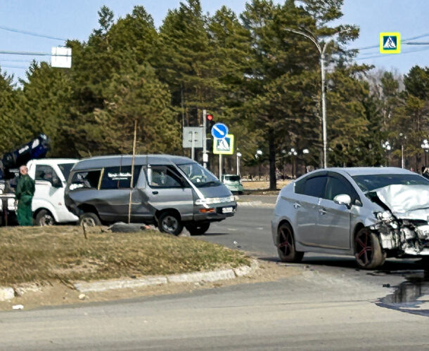 В столкновении на перекрёстке Аллеи Труда и Интернационального пострадали два человека