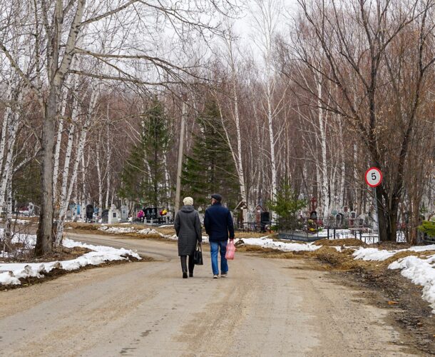 Специальные маршруты до кладбища запустят в Комсомольске в Родительские дни