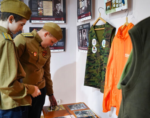 Выставка к годовщине снятия блокады Ленинграда открылась в школе 23