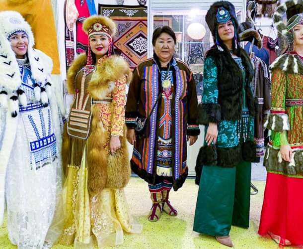 Национальные костюмы принесли мастерам из Хабаровского края награды этнического фестиваля «Полярный стиль»