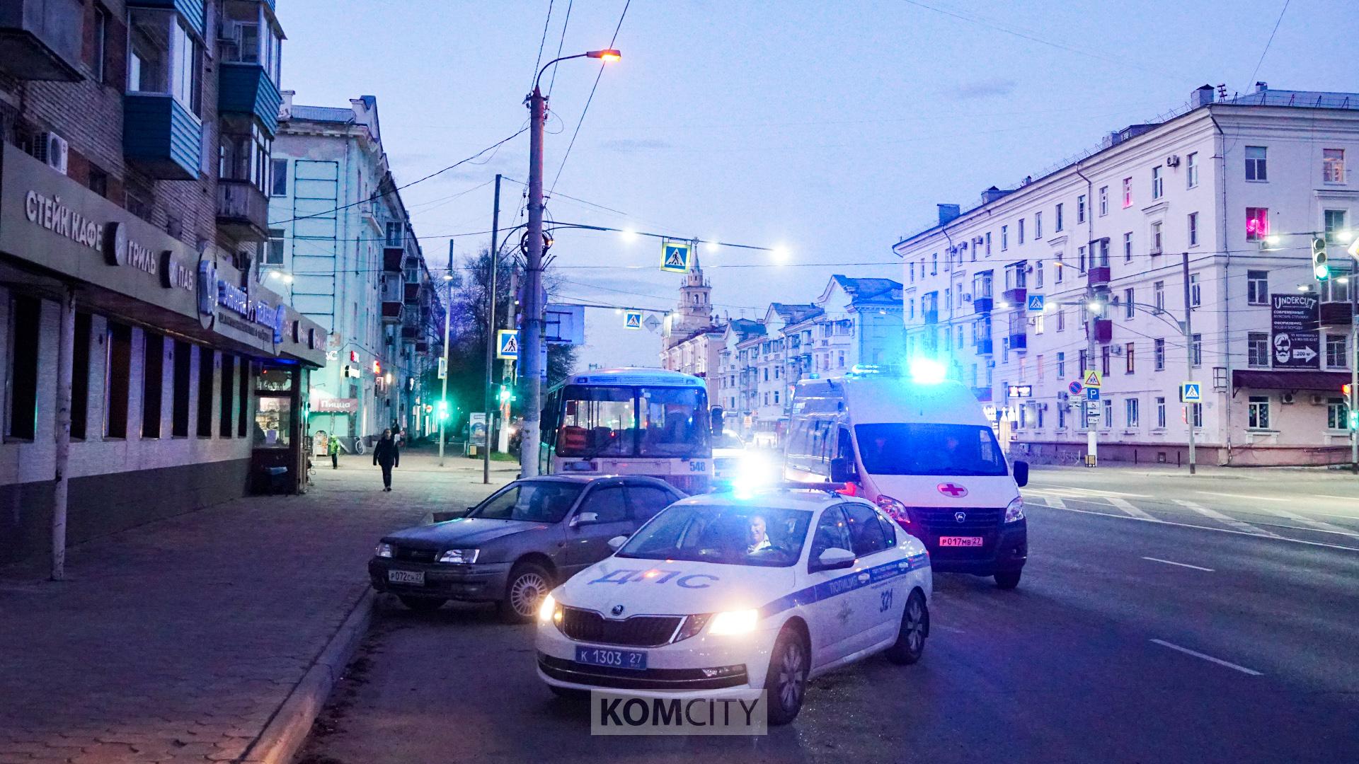 На Ленина — Котовского проехавший на запрещающий сигнал светофора автобус сбил ребёнка