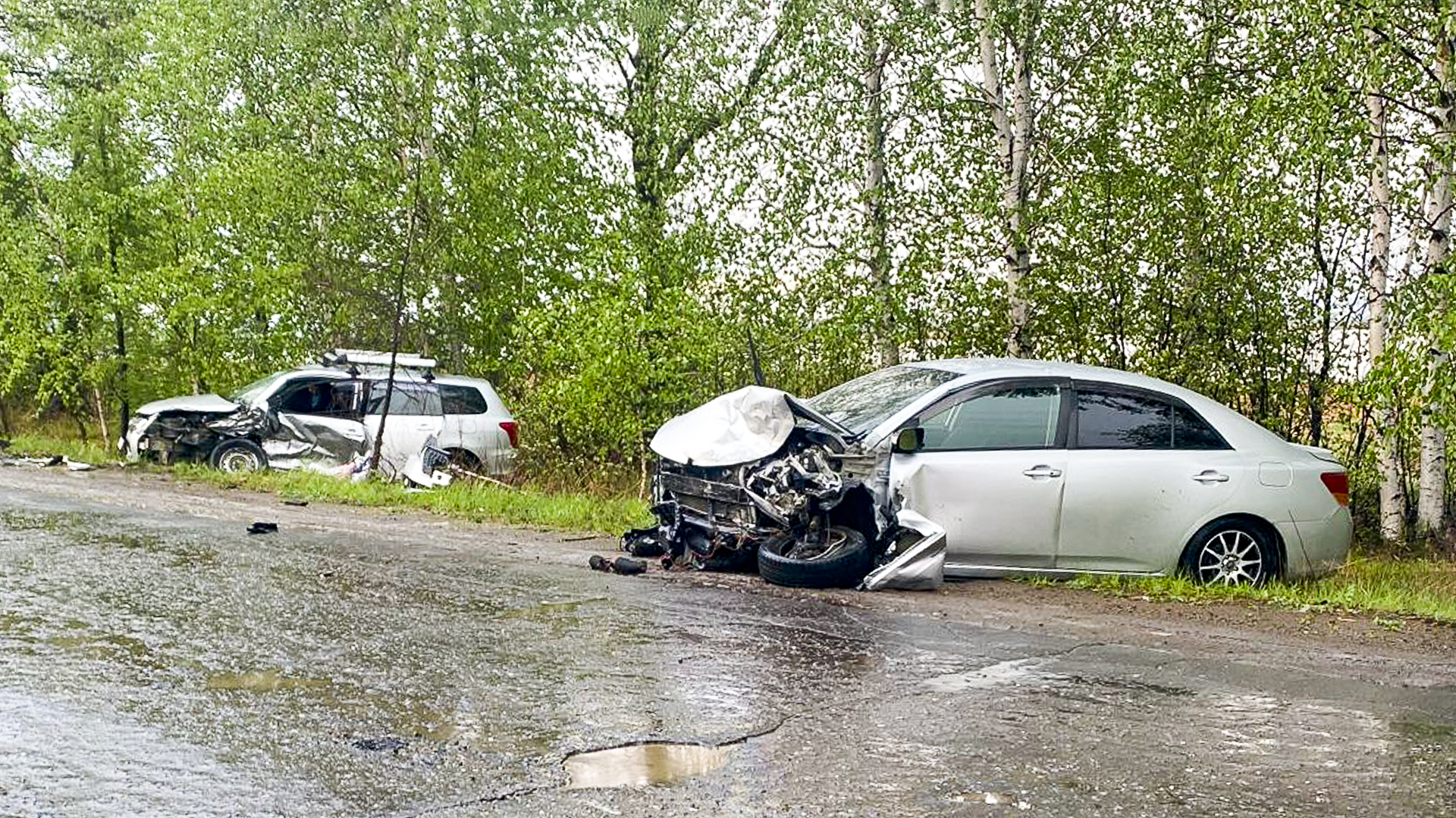 Только что купивший машину бесправный водитель устроил ДТП с пострадавшими на Хумминском 