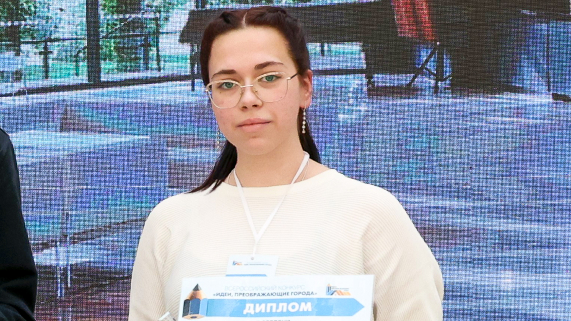 Комсомольчанка, разработавшая проект преображения школьной столовой, стала победительницей всероссийского конкурса «Идеи, преображающие города»