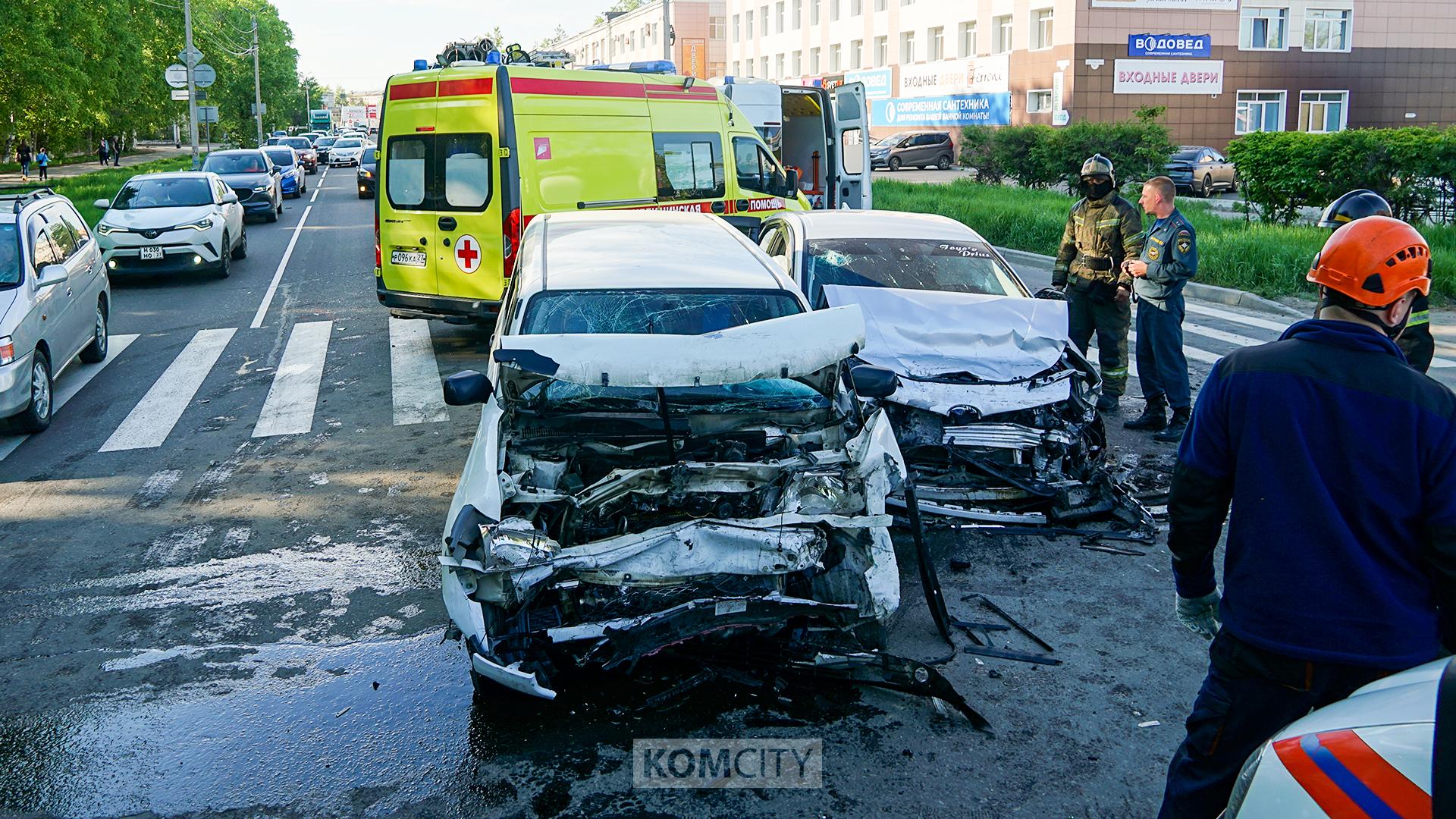 Водитель, устроивший массовую аварию на Кирова, скончался в больнице